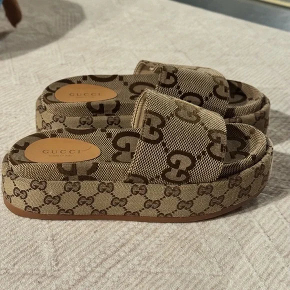 BNWB Canvas Women's platform slide sandal - Picture 2 of 11